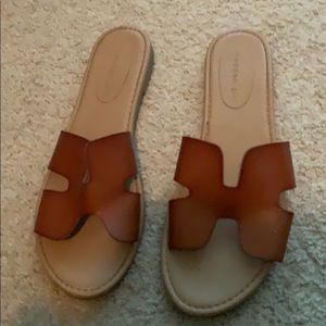 Madden girl slide ons